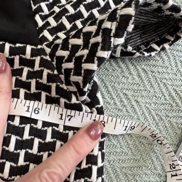 9-H15 for Anthropologie Longer Top or Mini Dress in black and white - Picture 10 of 10